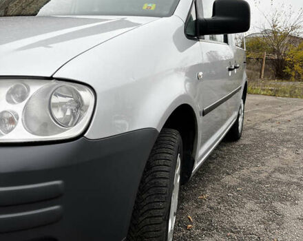 Сірий Фольксваген Кадді, об'ємом двигуна 1.6 л та пробігом 239 тис. км за 7200 $, фото 9 на Automoto.ua