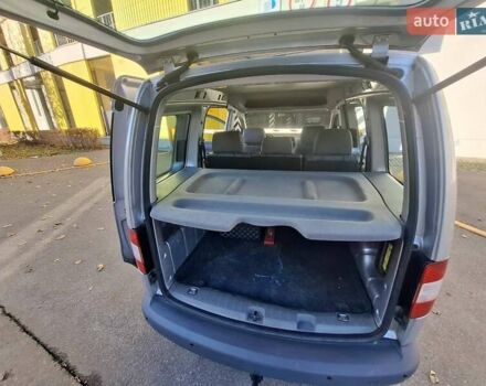 Серый Фольксваген Кадди, объемом двигателя 1.6 л и пробегом 422 тыс. км за 6000 $, фото 11 на Automoto.ua