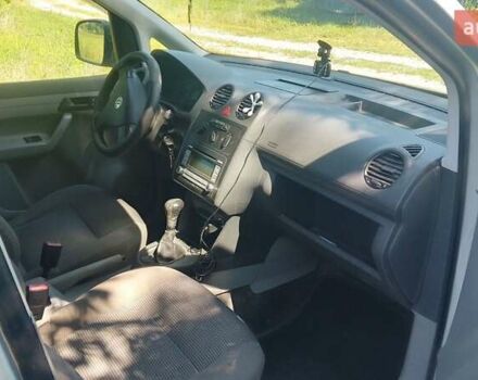 Серый Фольксваген Кадди, объемом двигателя 1.9 л и пробегом 449 тыс. км за 5200 $, фото 3 на Automoto.ua