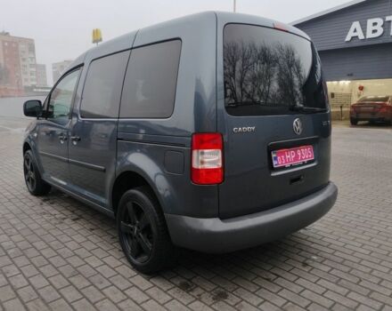 Серый Фольксваген Кадди, объемом двигателя 1.6 л и пробегом 220 тыс. км за 7000 $, фото 5 на Automoto.ua
