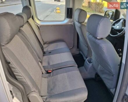 Серый Фольксваген Кадди, объемом двигателя 1.6 л и пробегом 422 тыс. км за 6000 $, фото 14 на Automoto.ua