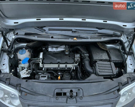 Сірий Фольксваген Кадді, об'ємом двигуна 2 л та пробігом 187 тис. км за 5300 $, фото 19 на Automoto.ua