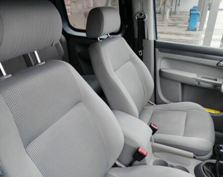 Серый Фольксваген Кадди, объемом двигателя 1.6 л и пробегом 220 тыс. км за 7000 $, фото 18 на Automoto.ua