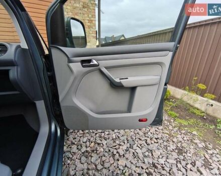 Серый Фольксваген Кадди, объемом двигателя 1.6 л и пробегом 218 тыс. км за 6750 $, фото 42 на Automoto.ua