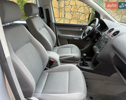 Серый Фольксваген Кадди, объемом двигателя 1.6 л и пробегом 183 тыс. км за 7200 $, фото 16 на Automoto.ua