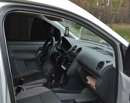 Серый Фольксваген Кадди, объемом двигателя 1.9 л и пробегом 260 тыс. км за 5499 $, фото 6 на Automoto.ua