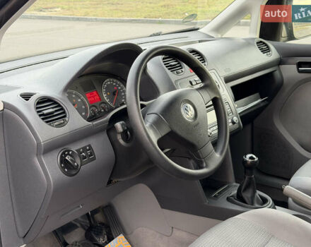 Серый Фольксваген Кадди, объемом двигателя 1.6 л и пробегом 227 тыс. км за 7899 $, фото 46 на Automoto.ua