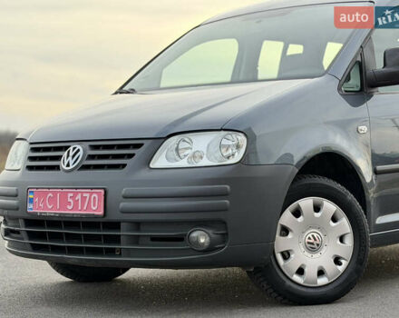 Серый Фольксваген Кадди, объемом двигателя 1.6 л и пробегом 227 тыс. км за 7899 $, фото 2 на Automoto.ua
