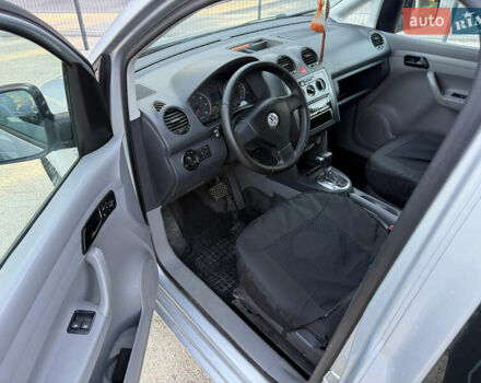 Сірий Фольксваген Кадді, об'ємом двигуна 1.9 л та пробігом 270 тис. км за 6450 $, фото 7 на Automoto.ua