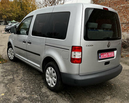 Сірий Фольксваген Кадді, об'ємом двигуна 1.6 л та пробігом 239 тис. км за 7200 $, фото 6 на Automoto.ua