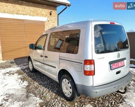 Серый Фольксваген Кадди, объемом двигателя 1.6 л и пробегом 219 тыс. км за 6650 $, фото 5 на Automoto.ua