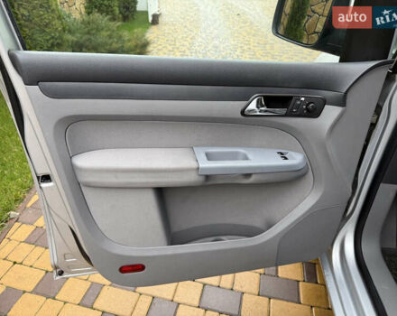 Серый Фольксваген Кадди, объемом двигателя 1.6 л и пробегом 183 тыс. км за 7200 $, фото 12 на Automoto.ua