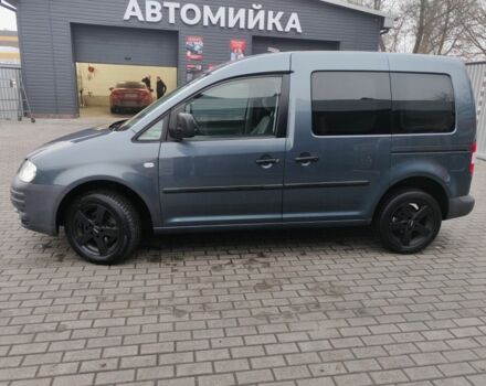 Серый Фольксваген Кадди, объемом двигателя 1.6 л и пробегом 220 тыс. км за 7000 $, фото 3 на Automoto.ua