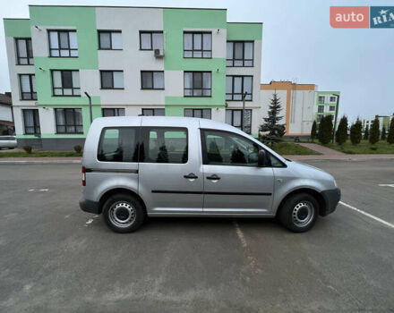 Сірий Фольксваген Кадді, об'ємом двигуна 2 л та пробігом 187 тис. км за 5300 $, фото 6 на Automoto.ua