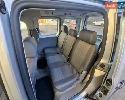 Серый Фольксваген Кадди, объемом двигателя 1.6 л и пробегом 422 тыс. км за 6000 $, фото 8 на Automoto.ua