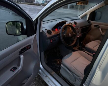 Сірий Фольксваген Кадді, об'ємом двигуна 1.6 л та пробігом 225 тис. км за 5450 $, фото 9 на Automoto.ua