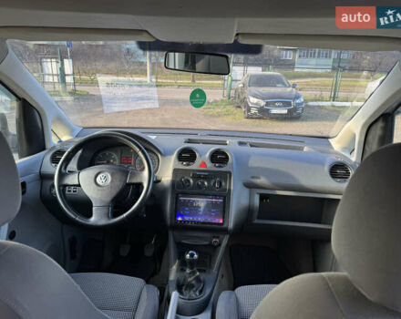 Серый Фольксваген Кадди, объемом двигателя 1.97 л и пробегом 211 тыс. км за 5500 $, фото 14 на Automoto.ua