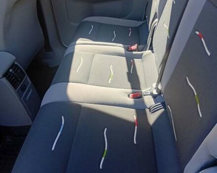 Серый Фольксваген Кадди, объемом двигателя 1.98 л и пробегом 250 тыс. км за 6000 $, фото 3 на Automoto.ua