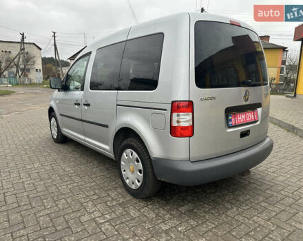 Серый Фольксваген Кадди, объемом двигателя 1.6 л и пробегом 230 тыс. км за 7270 $, фото 20 на Automoto.ua