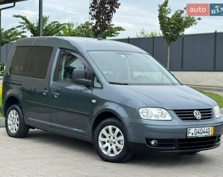 Серый Фольксваген Кадди, объемом двигателя 1.6 л и пробегом 259 тыс. км за 7900 $, фото 3 на Automoto.ua