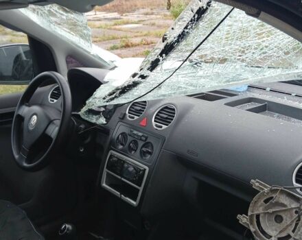 Серый Фольксваген Кадди, объемом двигателя 1.9 л и пробегом 361 тыс. км за 1700 $, фото 3 на Automoto.ua