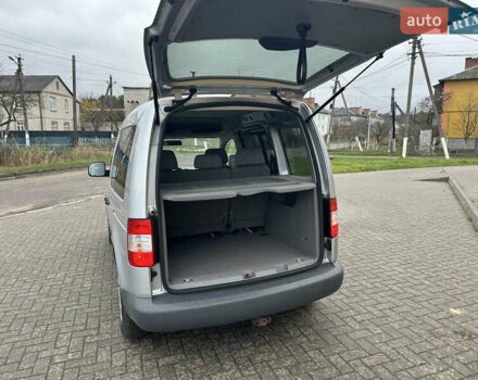 Серый Фольксваген Кадди, объемом двигателя 1.6 л и пробегом 230 тыс. км за 7270 $, фото 21 на Automoto.ua