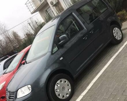 Серый Фольксваген Кадди, объемом двигателя 1.6 л и пробегом 190 тыс. км за 8000 $, фото 1 на Automoto.ua