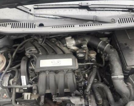 Серый Фольксваген Кадди, объемом двигателя 1.6 л и пробегом 190 тыс. км за 8000 $, фото 6 на Automoto.ua