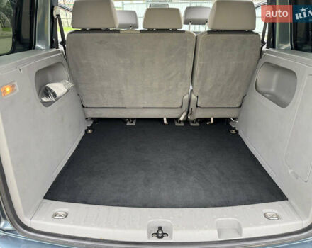 Серый Фольксваген Кадди, объемом двигателя 1.6 л и пробегом 259 тыс. км за 7900 $, фото 76 на Automoto.ua