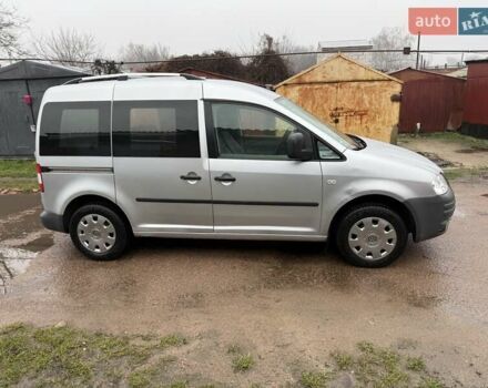 Серый Фольксваген Кадди, объемом двигателя 1.39 л и пробегом 184 тыс. км за 5850 $, фото 3 на Automoto.ua