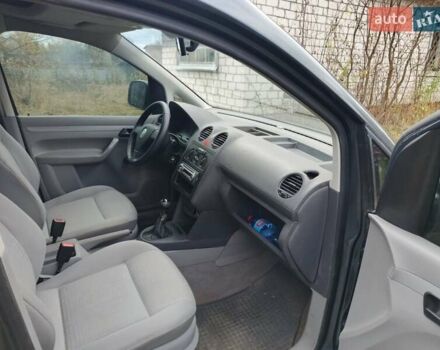 Сірий Фольксваген Кадді, об'ємом двигуна 1.6 л та пробігом 280 тис. км за 6200 $, фото 22 на Automoto.ua