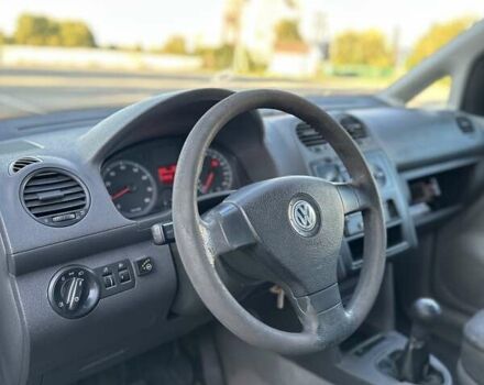 Серый Фольксваген Кадди, объемом двигателя 1.6 л и пробегом 317 тыс. км за 5700 $, фото 27 на Automoto.ua