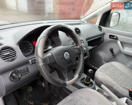 Серый Фольксваген Кадди, объемом двигателя 1.39 л и пробегом 184 тыс. км за 5850 $, фото 12 на Automoto.ua