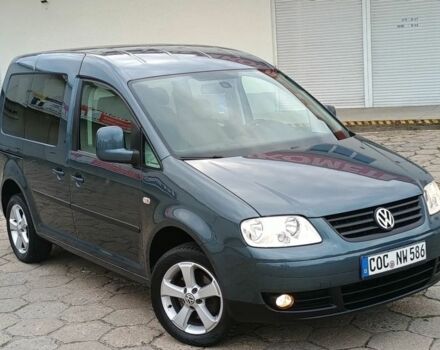 Серый Фольксваген Кадди, объемом двигателя 1.9 л и пробегом 230 тыс. км за 3200 $, фото 1 на Automoto.ua