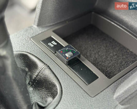 Серый Фольксваген Кадди, объемом двигателя 1.6 л и пробегом 259 тыс. км за 7900 $, фото 46 на Automoto.ua