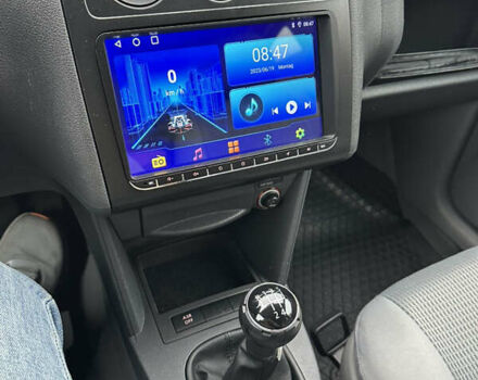 Серый Фольксваген Кадди, объемом двигателя 1.6 л и пробегом 230 тыс. км за 7270 $, фото 12 на Automoto.ua