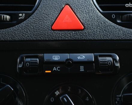 Серый Фольксваген Кадди, объемом двигателя 1.9 л и пробегом 292 тыс. км за 7500 $, фото 16 на Automoto.ua