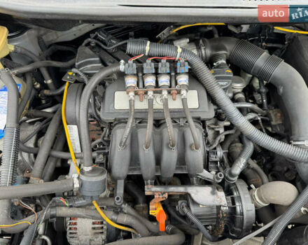 Серый Фольксваген Кадди, объемом двигателя 1.6 л и пробегом 259 тыс. км за 7900 $, фото 101 на Automoto.ua