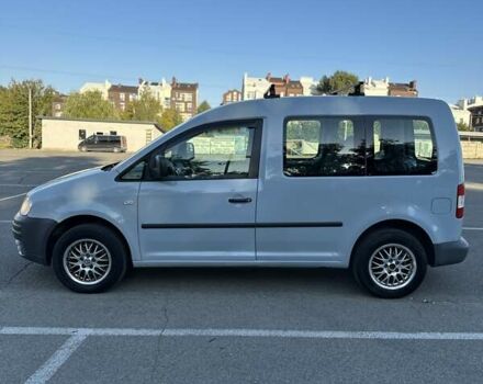 Серый Фольксваген Кадди, объемом двигателя 1.6 л и пробегом 317 тыс. км за 5700 $, фото 4 на Automoto.ua