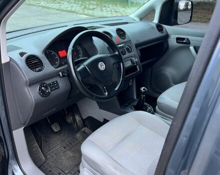 Сірий Фольксваген Кадді, об'ємом двигуна 1.9 л та пробігом 300 тис. км за 7700 $, фото 3 на Automoto.ua