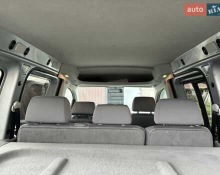 Серый Фольксваген Кадди, объемом двигателя 1.6 л и пробегом 230 тыс. км за 7270 $, фото 3 на Automoto.ua