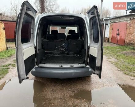 Серый Фольксваген Кадди, объемом двигателя 1.39 л и пробегом 184 тыс. км за 5850 $, фото 8 на Automoto.ua