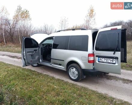 Сірий Фольксваген Кадді, об'ємом двигуна 1.9 л та пробігом 228 тис. км за 6500 $, фото 7 на Automoto.ua