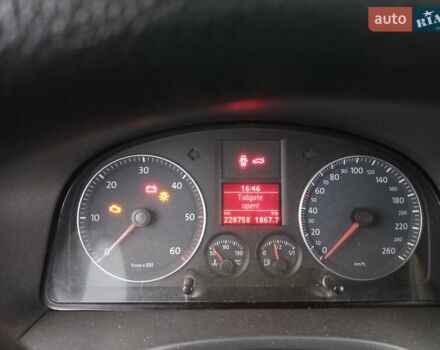 Сірий Фольксваген Кадді, об'ємом двигуна 1.9 л та пробігом 228 тис. км за 6500 $, фото 1 на Automoto.ua