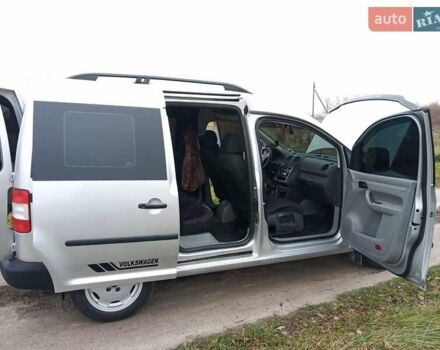Сірий Фольксваген Кадді, об'ємом двигуна 1.9 л та пробігом 228 тис. км за 6500 $, фото 2 на Automoto.ua