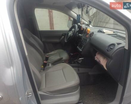 Серый Фольксваген Кадди, объемом двигателя 2 л и пробегом 280 тыс. км за 4950 $, фото 2 на Automoto.ua