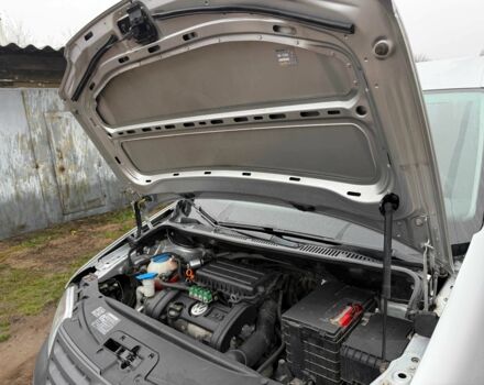 Серый Фольксваген Кадди, объемом двигателя 1.4 л и пробегом 184 тыс. км за 5850 $, фото 6 на Automoto.ua