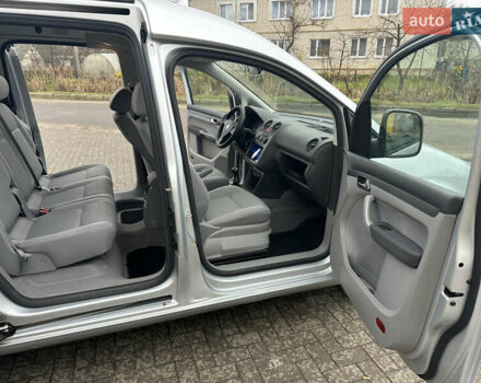 Серый Фольксваген Кадди, объемом двигателя 1.6 л и пробегом 230 тыс. км за 7270 $, фото 19 на Automoto.ua