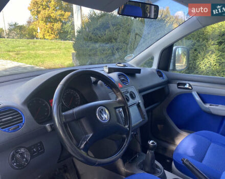 Сірий Фольксваген Кадді, об'ємом двигуна 1.6 л та пробігом 182 тис. км за 6900 $, фото 6 на Automoto.ua