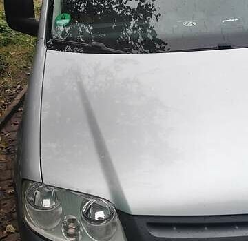 Серый Фольксваген Кадди, объемом двигателя 2 л и пробегом 280 тыс. км за 7300 $, фото 4 на Automoto.ua